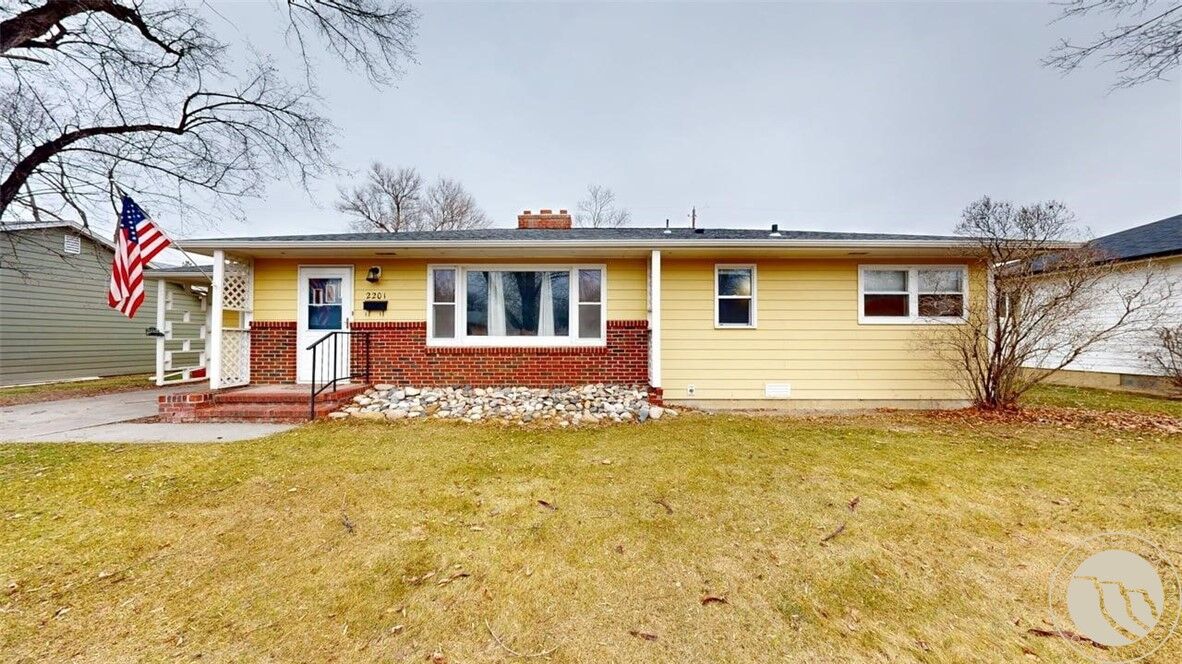 Property Photo: 2201 Hewitt Drive MT 59102