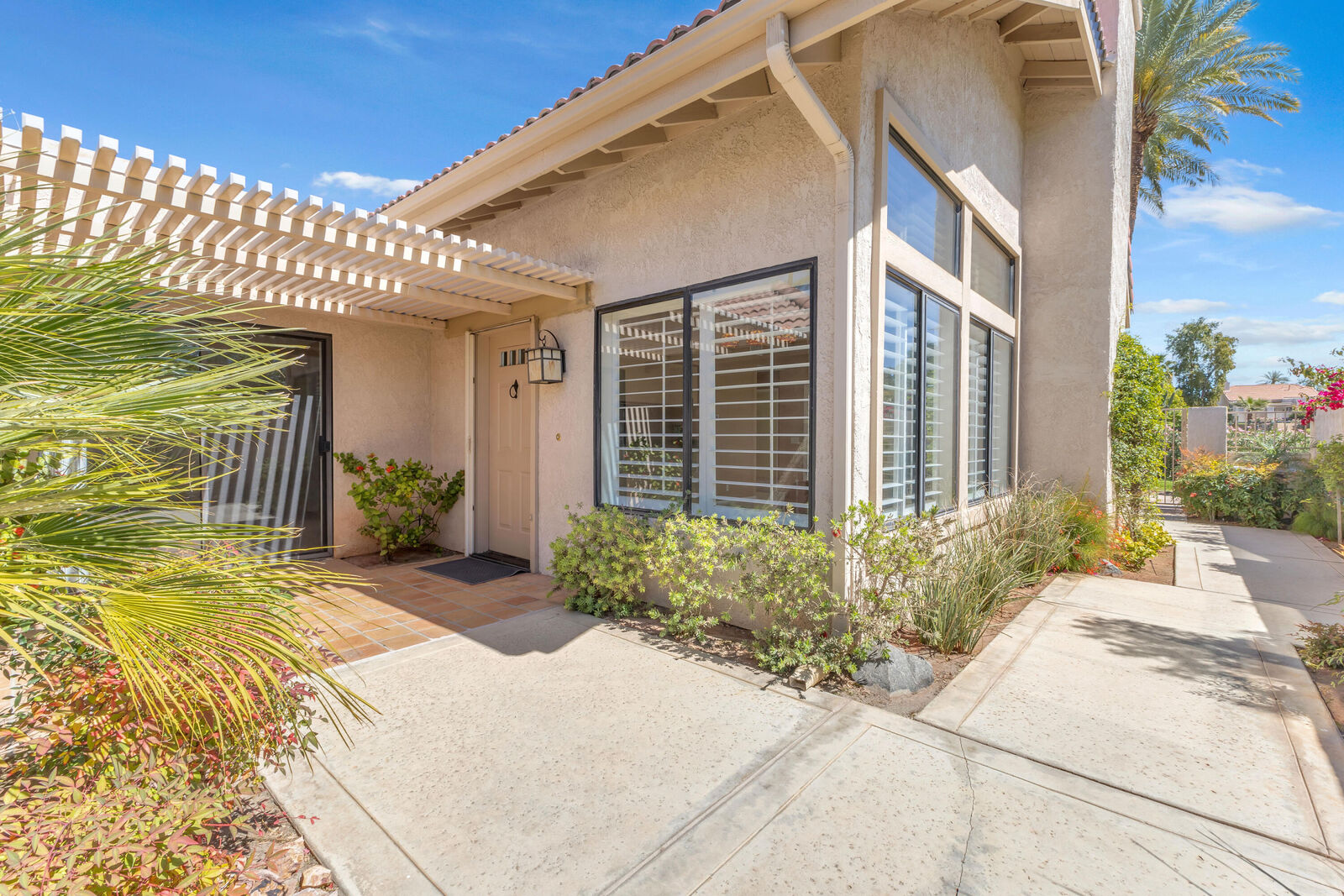 Property Photo:  16 San Felipe Drive  CA 92260 