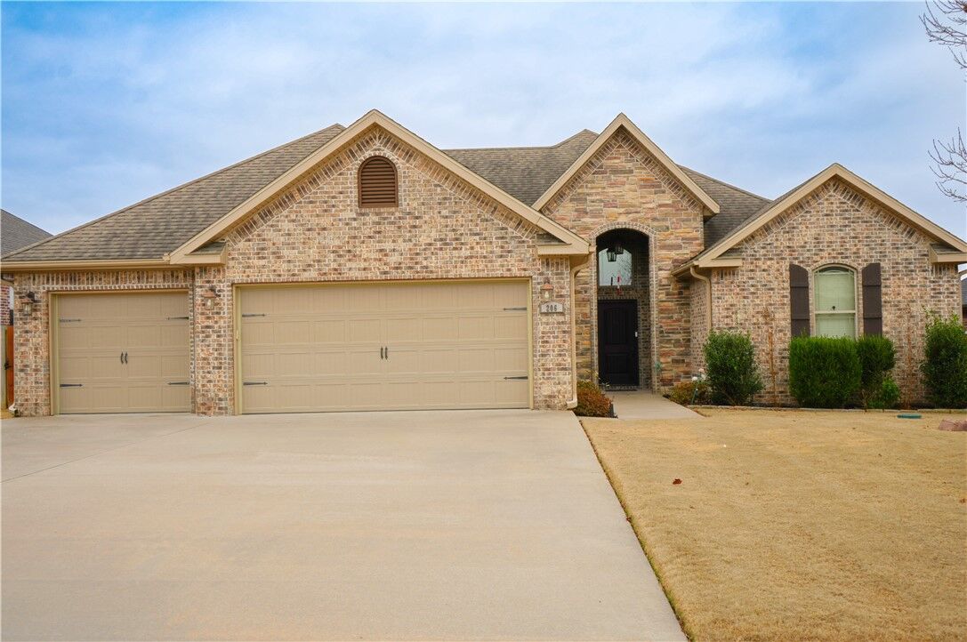 Property Photo:  206 Deere Run Drive  AR 72718 