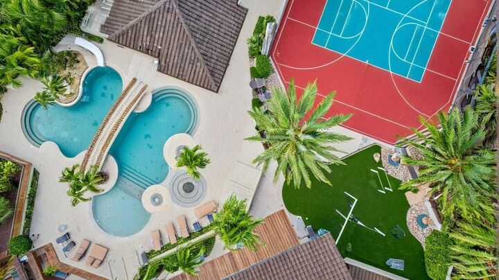 Property Photo:  3100 NE 46th Street  FL 33064 