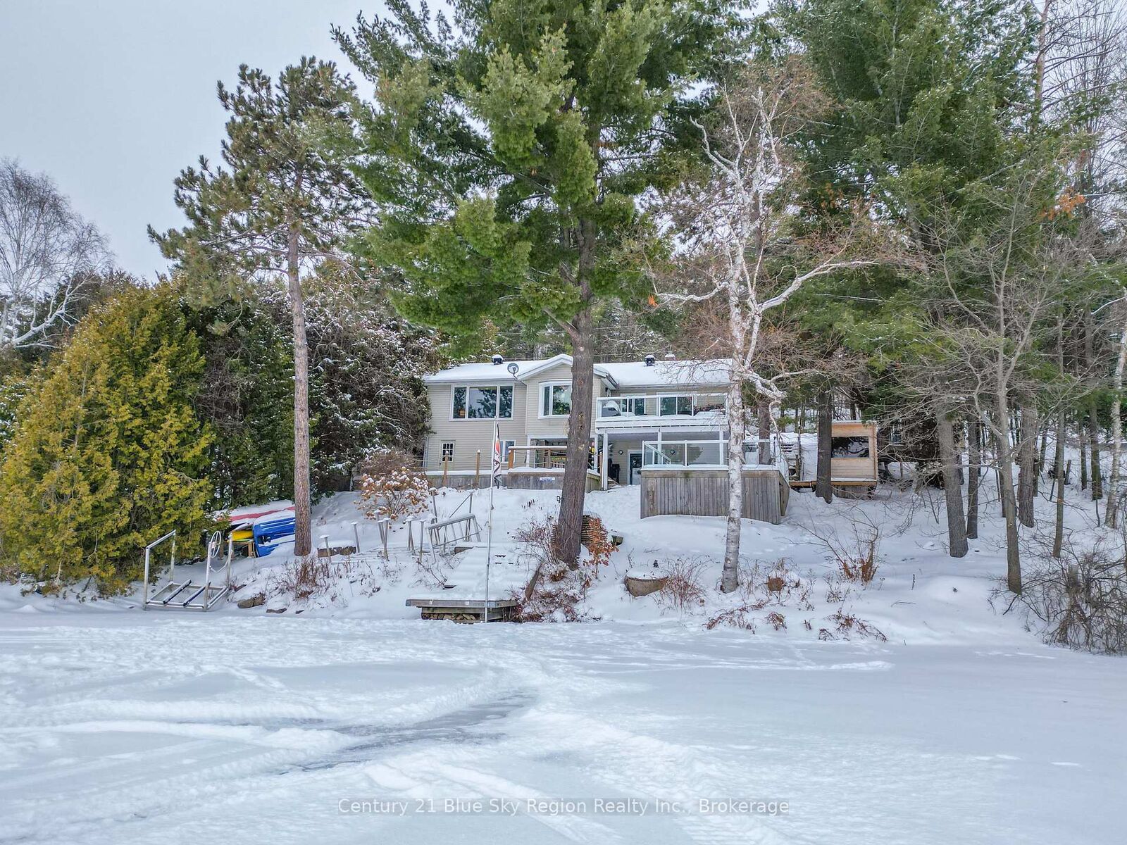 Property Photo:  355 Anita Avenue  ON P1C 0A8 