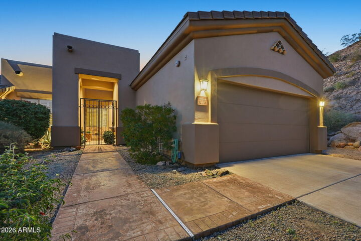 Property Photo:  9824 N Azure Court 1  AZ 85268 