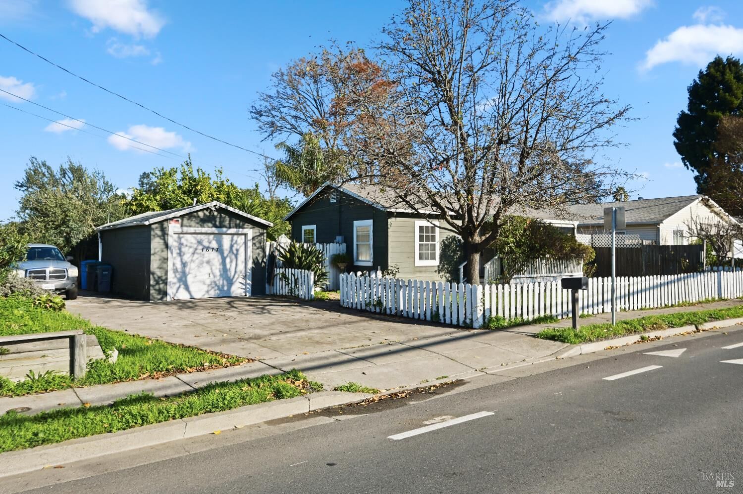Property Photo: 1677 Hearn Avenue CA 95407