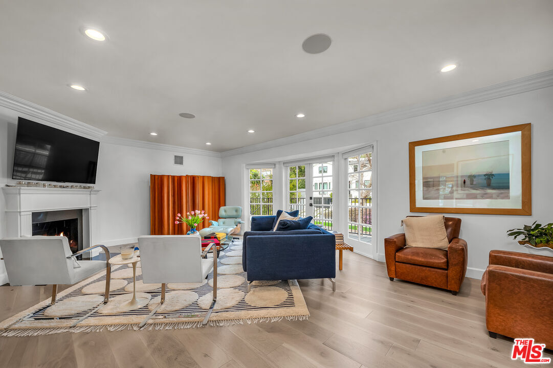 Property Photo:  751 Westholme Ave  CA 90024 