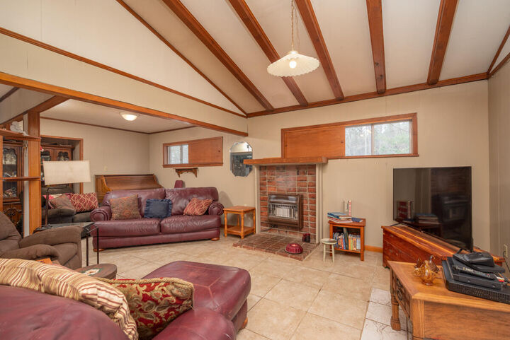 Property Photo:  284 Cc Wright Road  MS 39751 