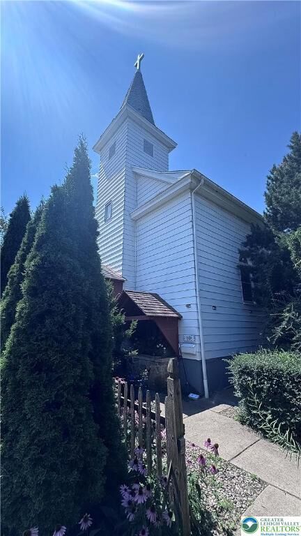 Property Photo: 608 McKinley PA 18201