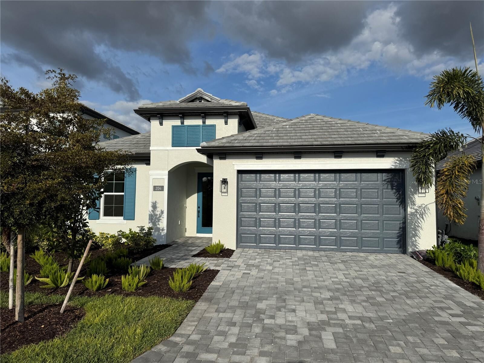 Property Photo: 204 Vistera Boulevard FL 34275