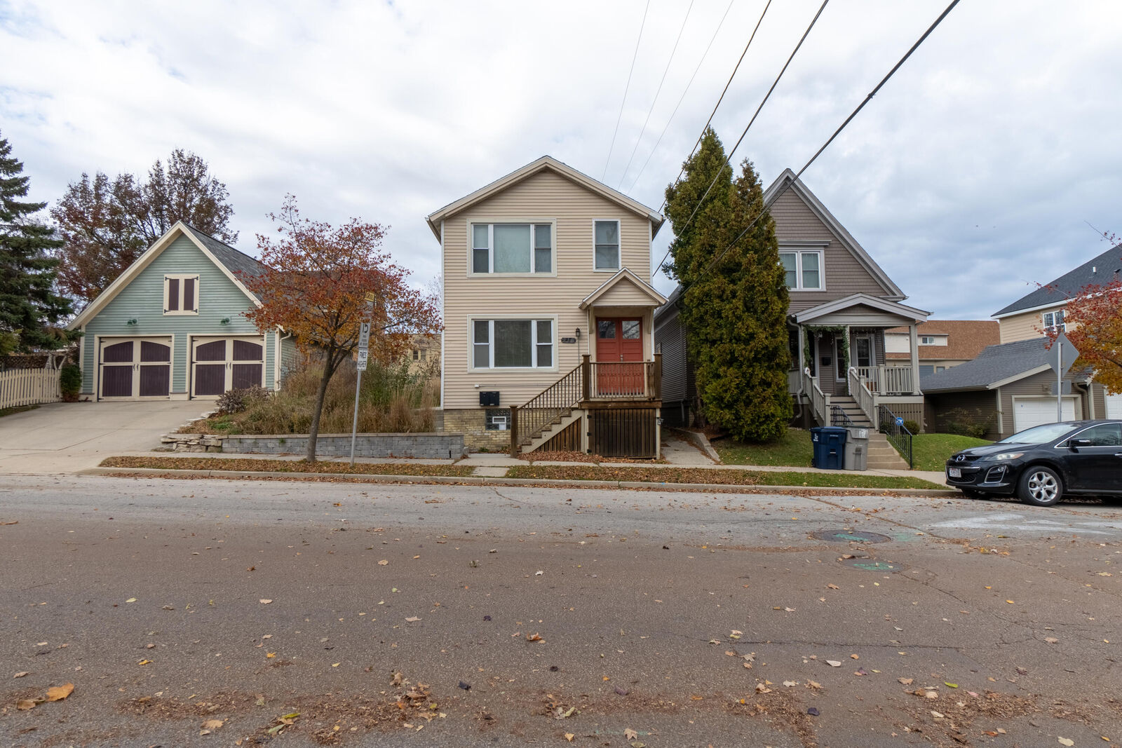 Property Photo:  216 E Brown St  WI 53212 