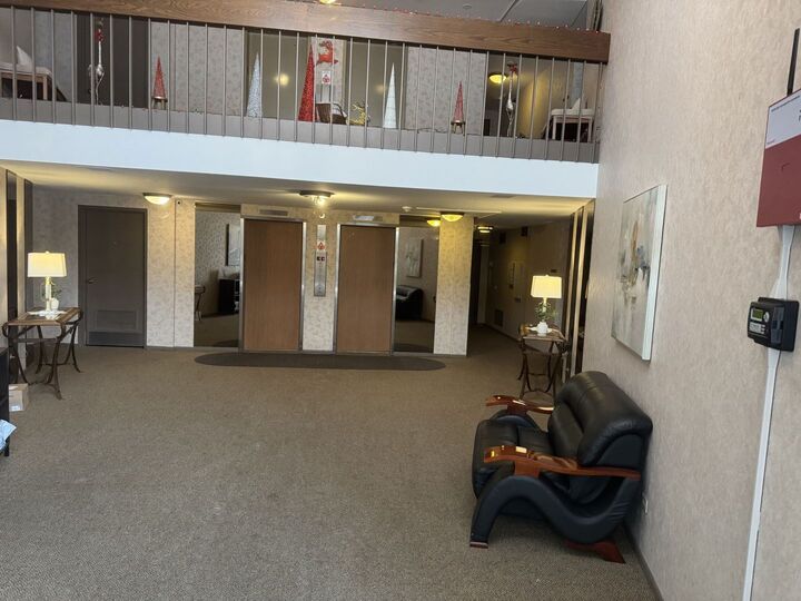 Property Photo:  18400 Cherry Creek Drive 105  IL 60430 