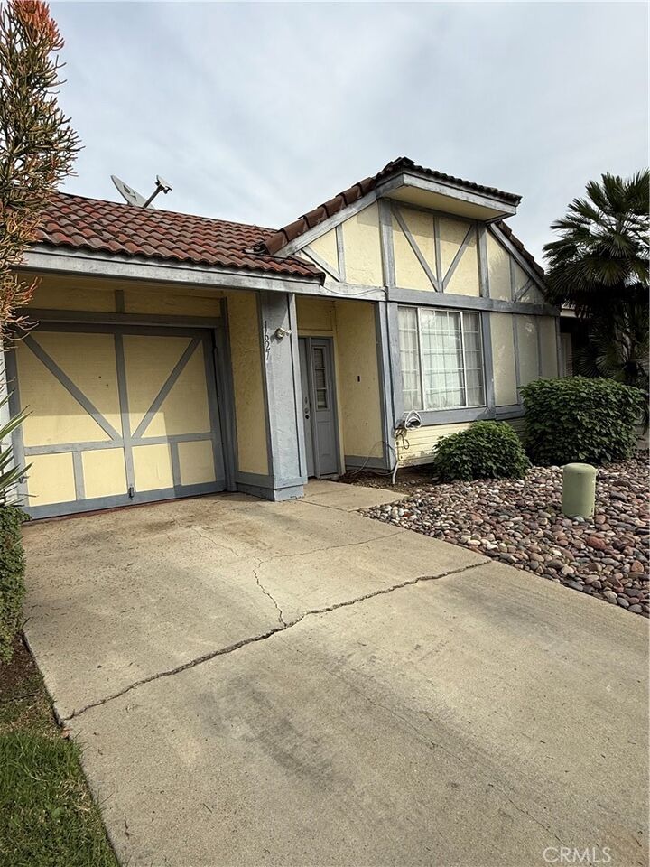 Property Photo:  1627 Club Dr  CA 91768 