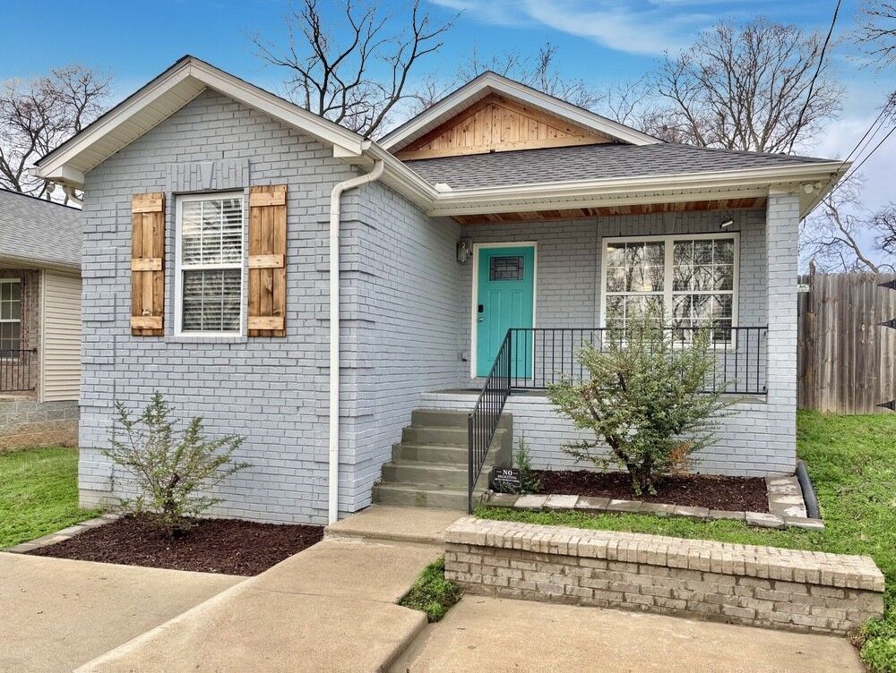 Property Photo:  1814 Glade St  TN 37207 
