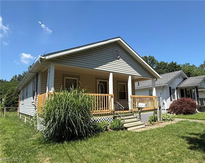 Property Photo: 718 Virginia Avenue OH 44306