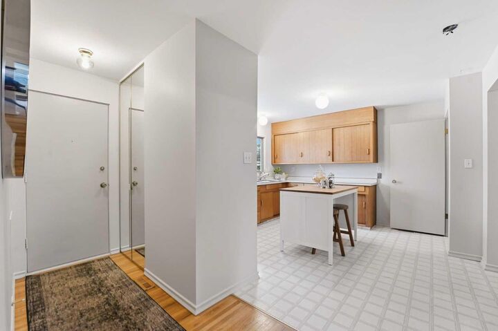 Property Photo:  67 Woodlark Drive SW  AB T3C 3H6 