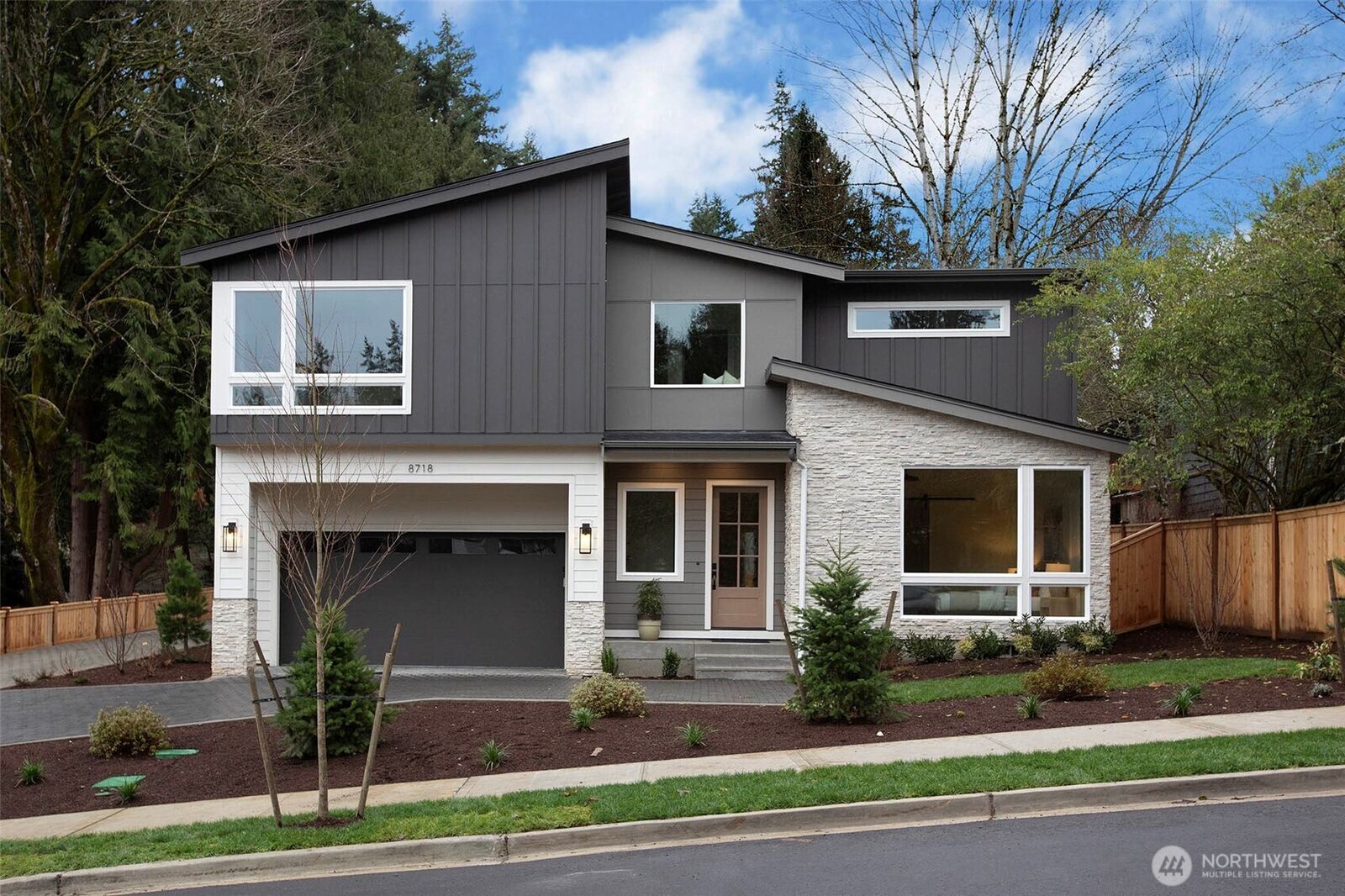 Property Photo:  8718  128th Avenue NE  WA 98033 