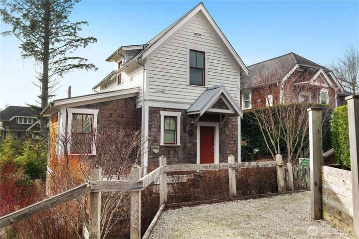 Property Photo:  31  Sellwood Lane  WA 98571 