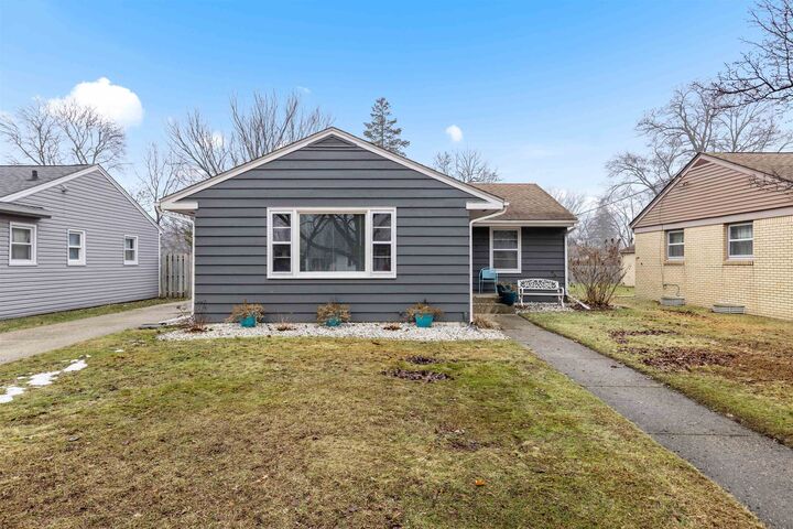 Property Photo:  1419 Stratford Avenue  IL 61107 