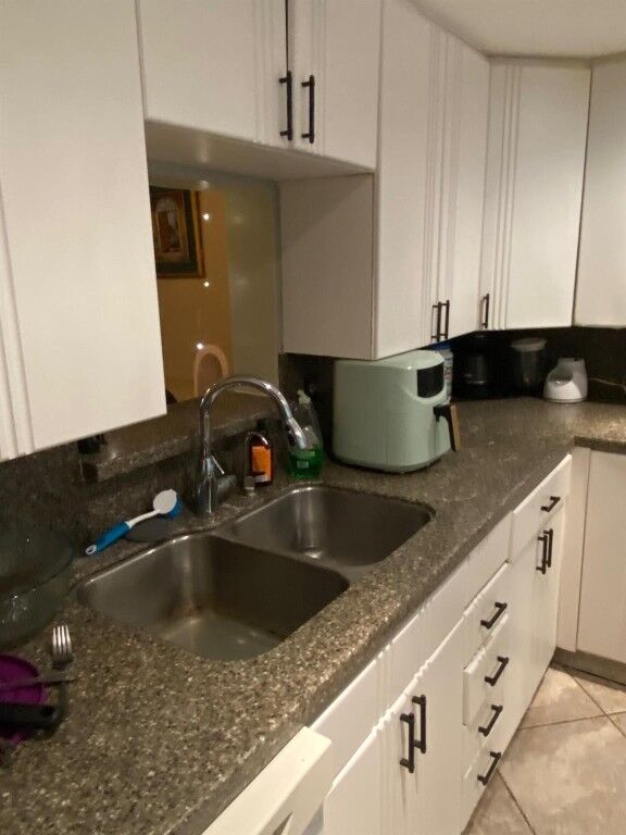 Property Photo:  4402 Martinique Court F2  FL 33066 