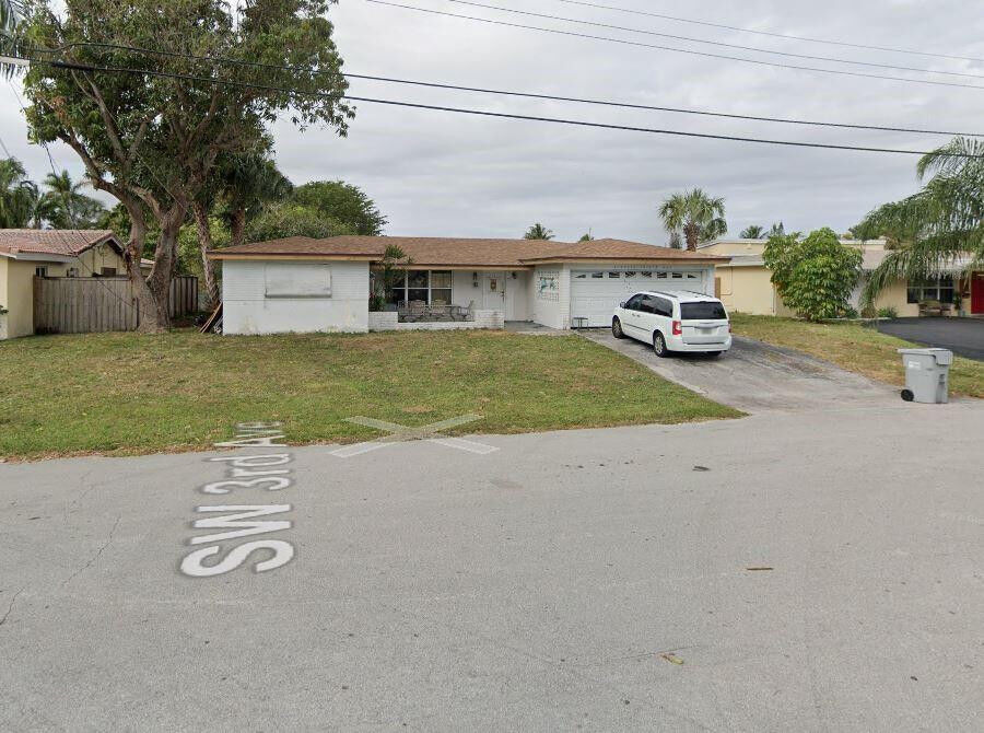 Property Photo:  1631 SW 3rd Avenue  FL 33060 
