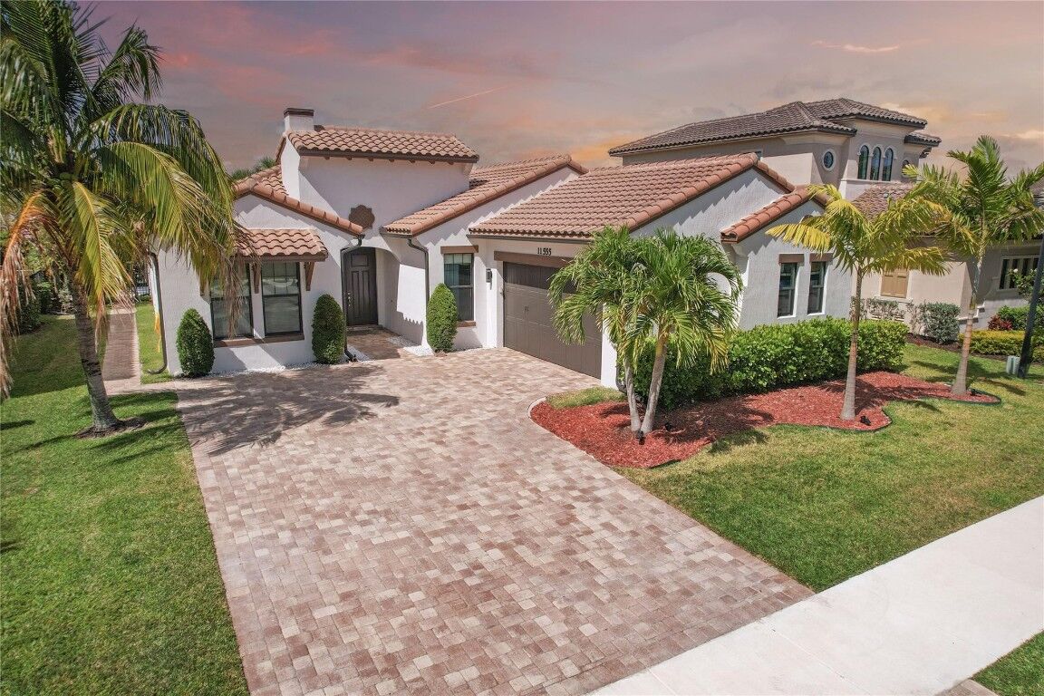 Property Photo:  11555 NW 82nd Court  FL 33076 