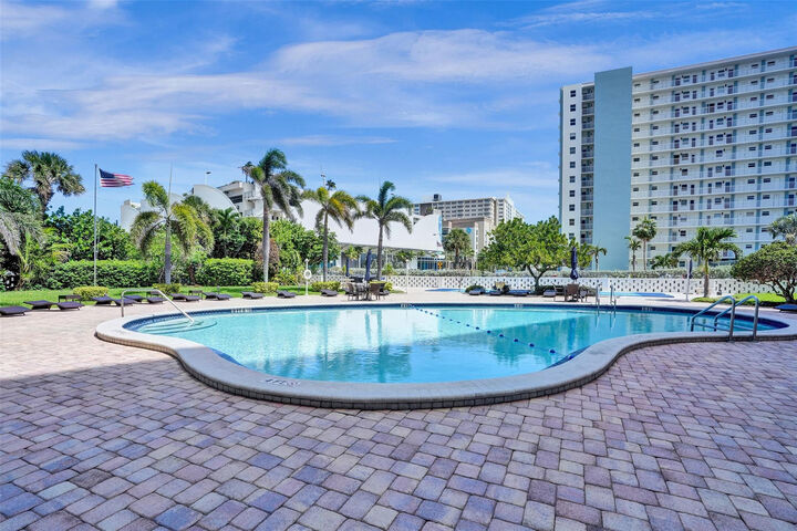 Property Photo:  301 N Ocean Boulevard 307  FL 33062 