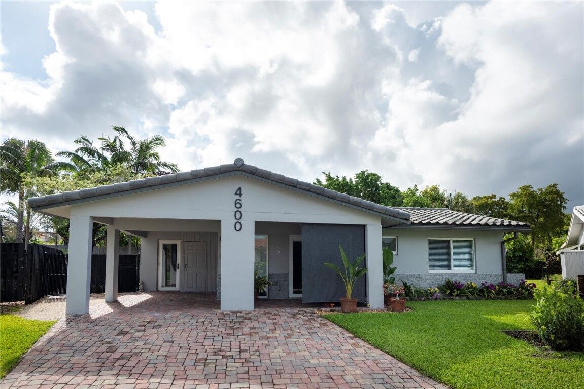 Property Photo:  4600 NW 29th Terrace  FL 33309 