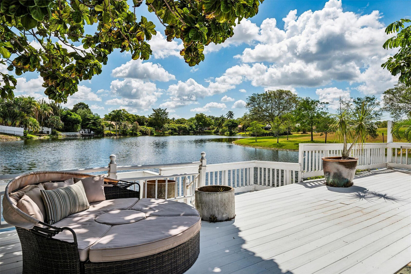 Property Photo: 1480 NW 93rd Terrace FL 33322