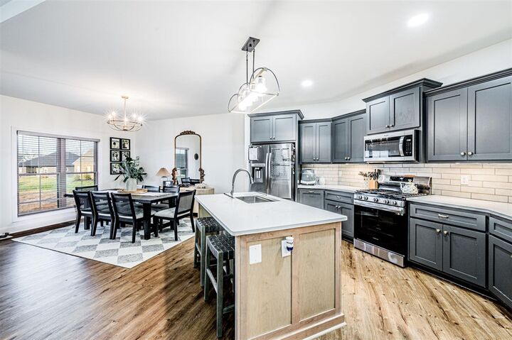 Property Photo:  6533 Summer Shade Circle  KY 42122 