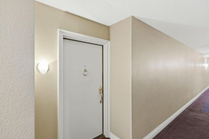 Property Photo:  35 West 20th Avenue 109  CA 94403 