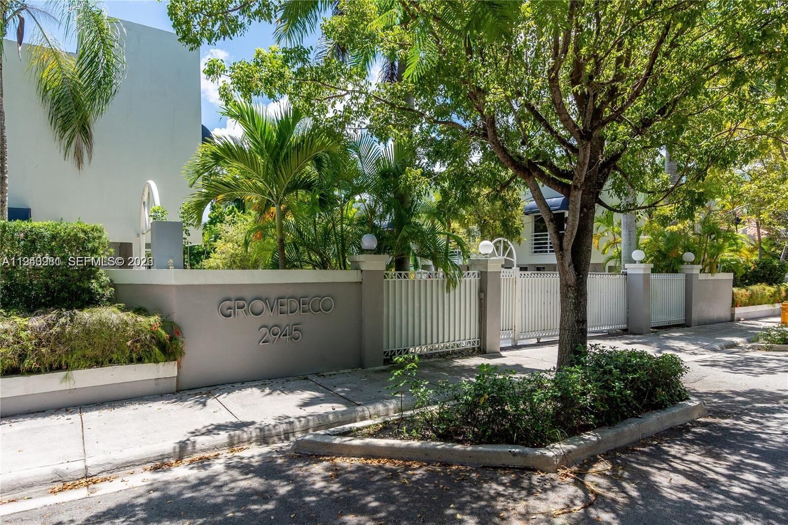 Property Photo:  2945 Bridgeport Ave C  FL 33133 