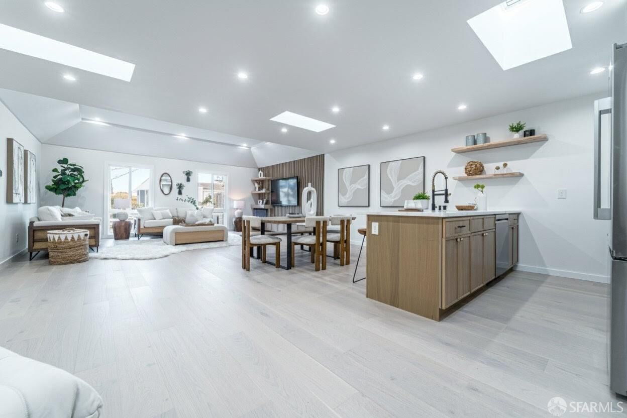 Property Photo:  3419 Ulloa Street  CA 94116 