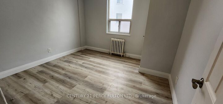 Photo de la propriété:  2275 Weston Road 215  ON M9N 1Y3 