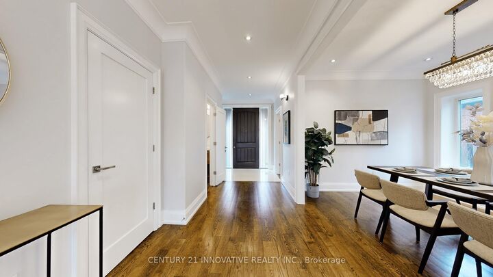 Property Photo:  1 Dustan Crescent  ON M4J 4G4 