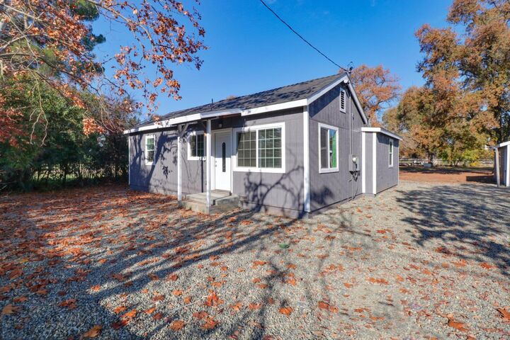 Property Photo: 1133 Curved Bridge Road CA 95673