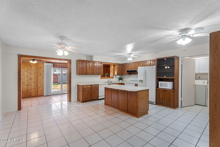 Property Photo: 6204 S College Avenue AZ 85283