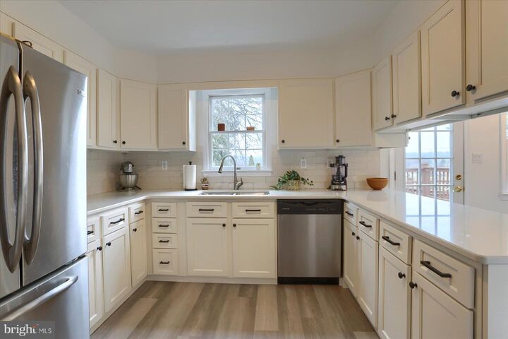 Property Photo:  301 Stahl Street  PA 17842 