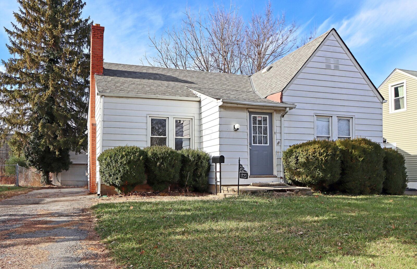 Property Photo:  1723 S Champion Avenue  OH 43207 