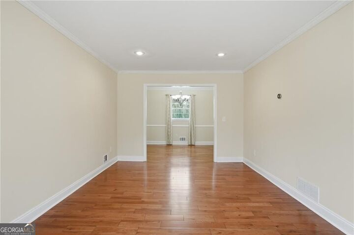 Property Photo:  521 Rue Montaigne  GA 30083 