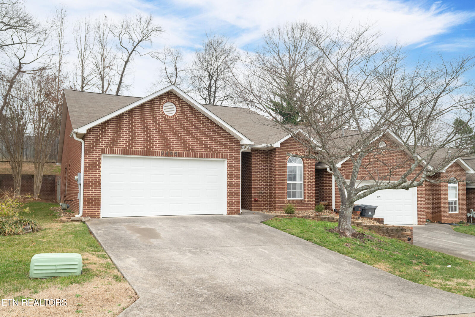 Property Photo:  2495 Glen Meadow Rd  TN 37909 