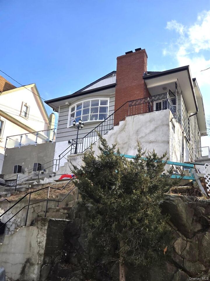 Property Photo:  18 Arden Place  NY 10701 