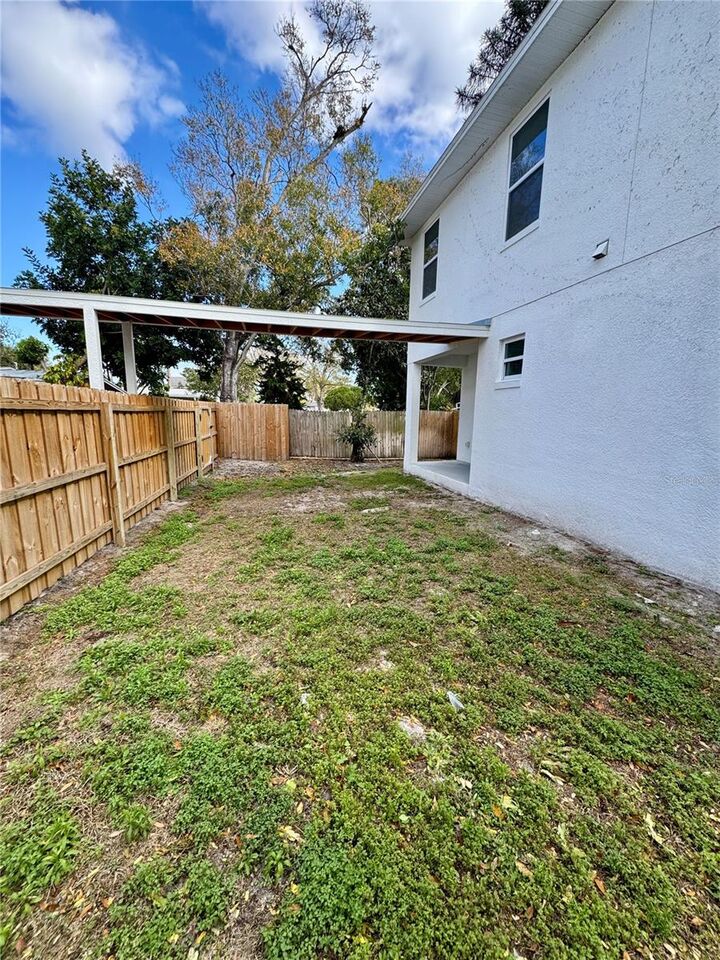 Property Photo:  1919 30th Avenue N  FL 33713 