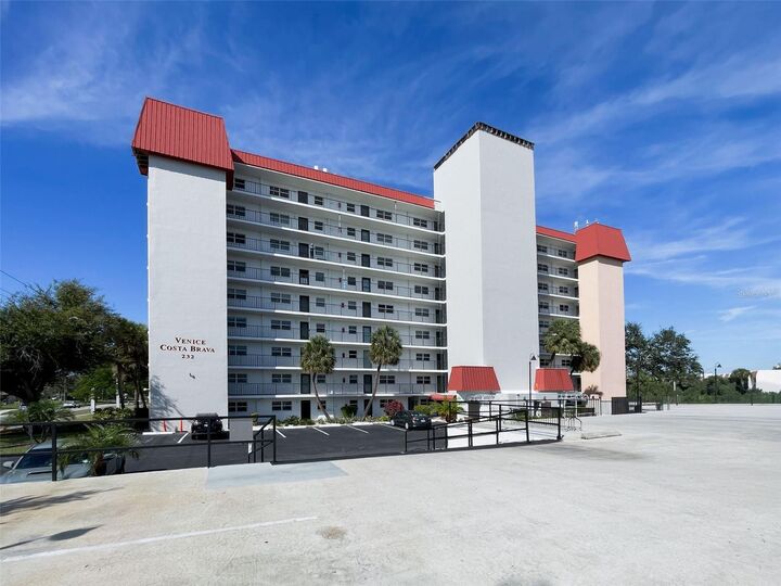 Property Photo: 232 Saint Augustine Avenue 804 FL 34285