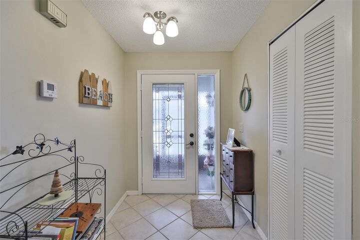 Property Photo:  1610 Leland Drive  FL 33573 