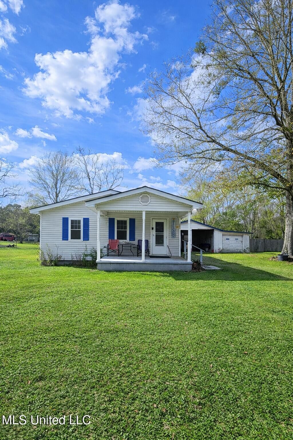 Property Photo:  5113 Valley Street  MS 39563 