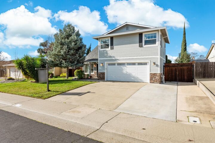 Property Photo: 6909 Waxwing Way CA 95842