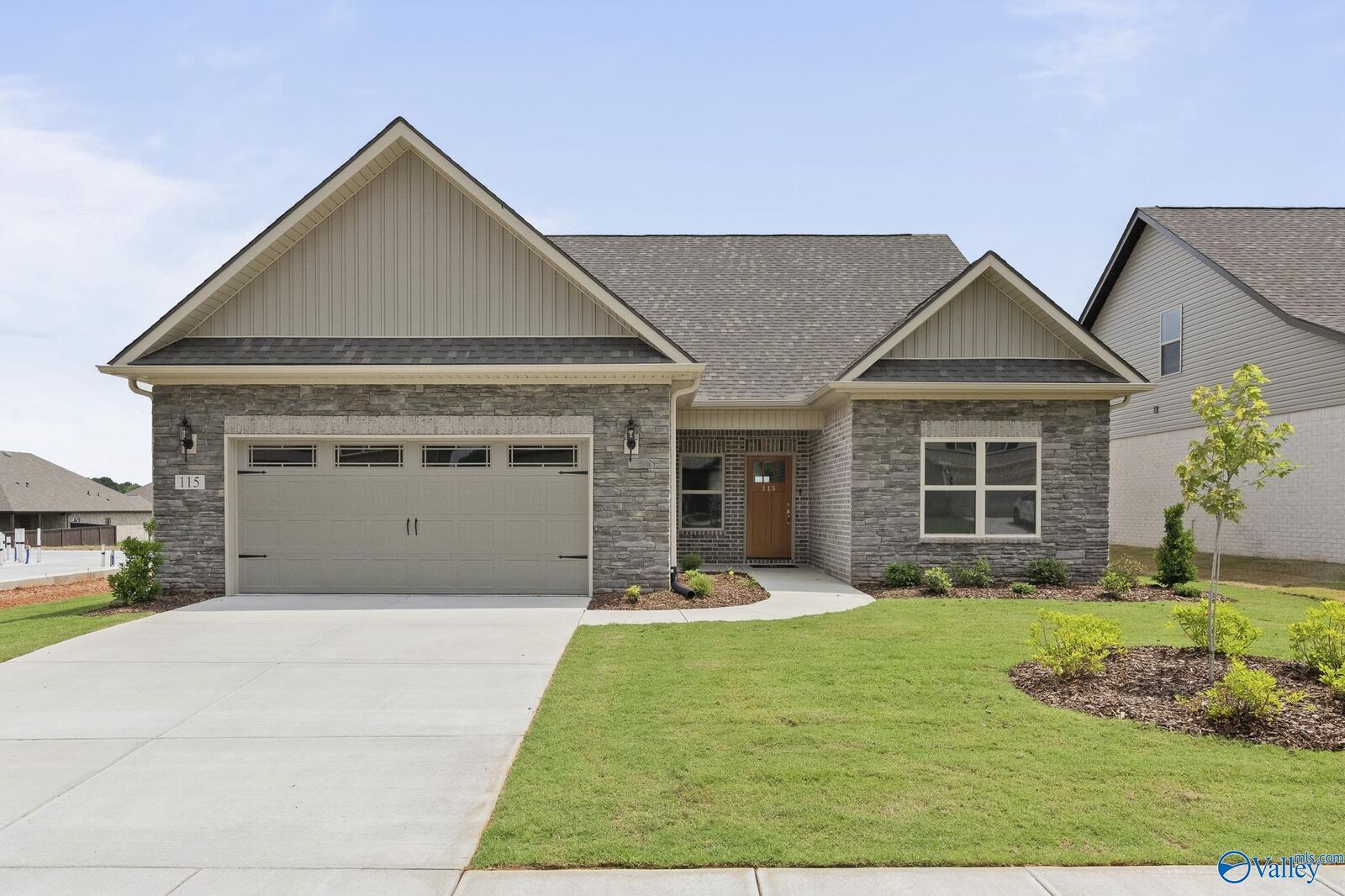 Property Photo:  1302 Vermilion Circle  AL 35803 