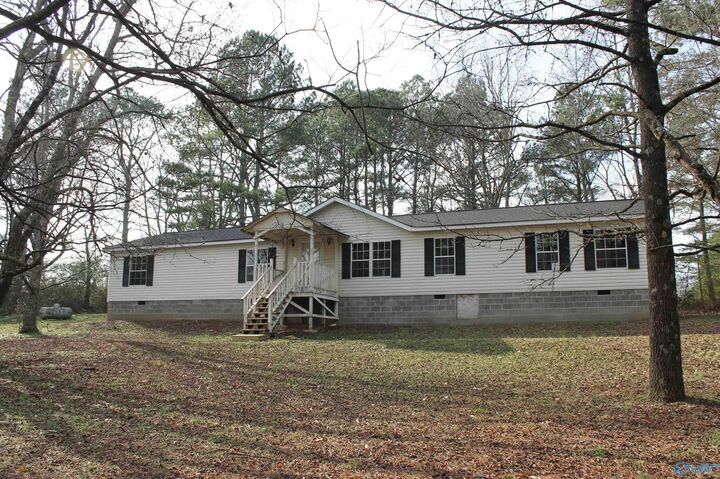 Property Photo:  143 Carlyle Road  AL 35986 