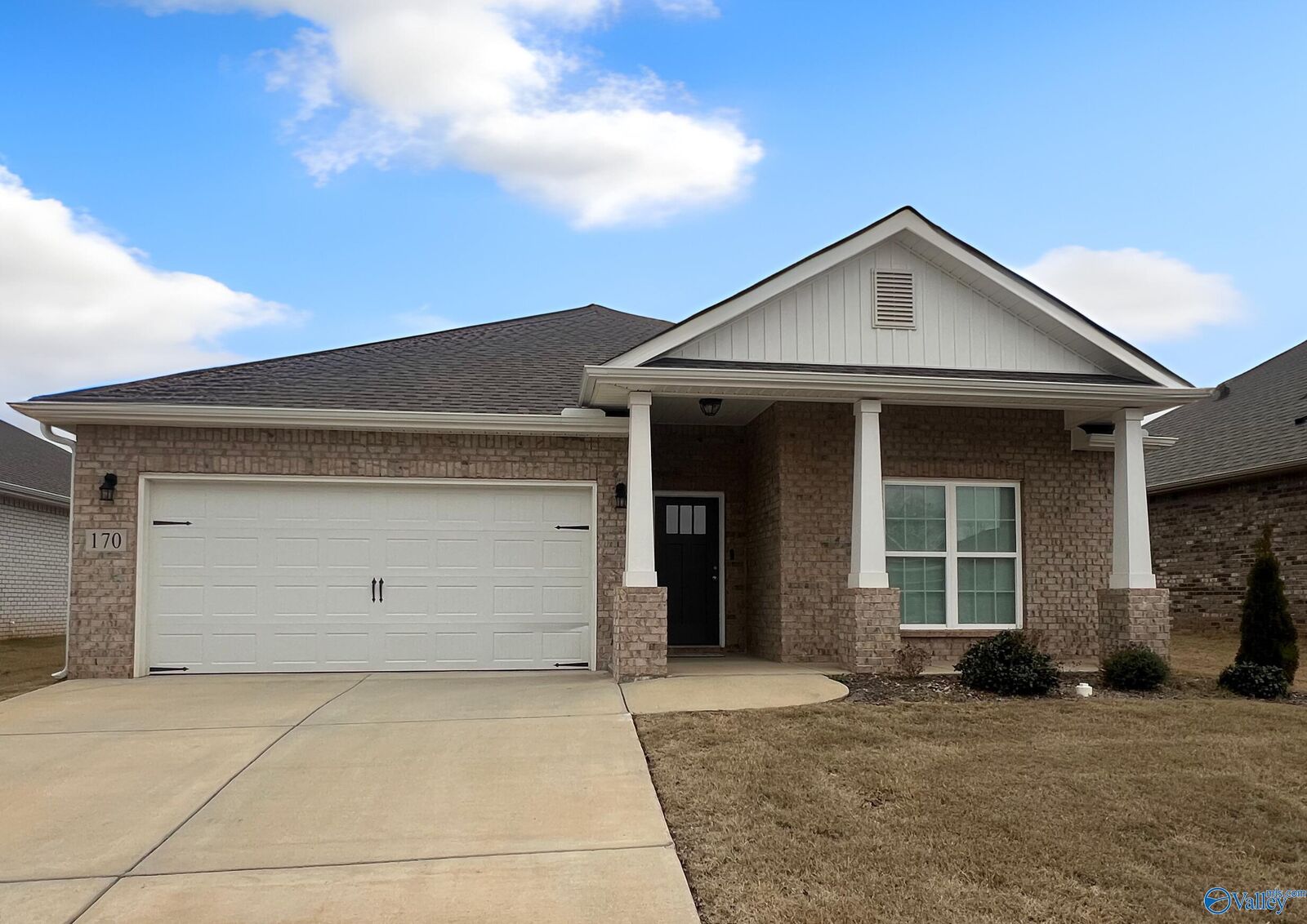 Property Photo:  170 Williams Pointe Boulevard  AL 35824 