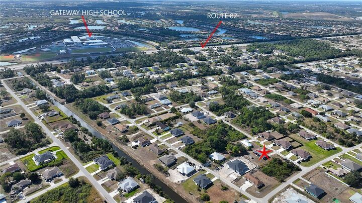 Property Photo:  2405/2407 Mansfield Avenue S  FL 33973 