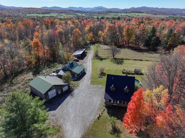 Property Photo: 2334 Pumpkin Village Road VT 05455