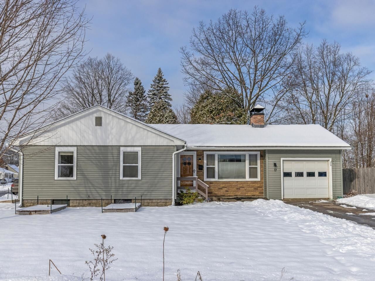 Property Photo:  17 South Summit Street  VT 05452 